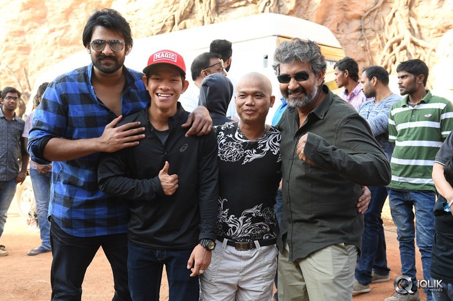 Baahubali-2-Pumpkin-Breaking-Function